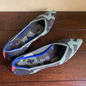 Rothy’s point toe shoes